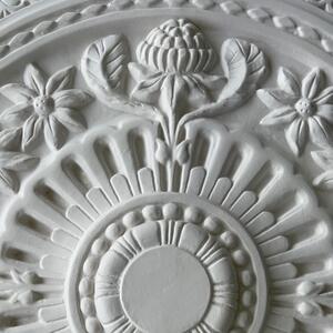 TR21 Federation style ceiling rose measuring a 670mm diameter with Waratah and flannel flower designs - the Australiana look!

#thomasdecorativeplastering #tdplastering #allplasta #plastering #ceilingrose #federationhome #australianhomes #waratah #flannelflower #australiandesign #quality #handmade #interiordesign #ceilingdecor